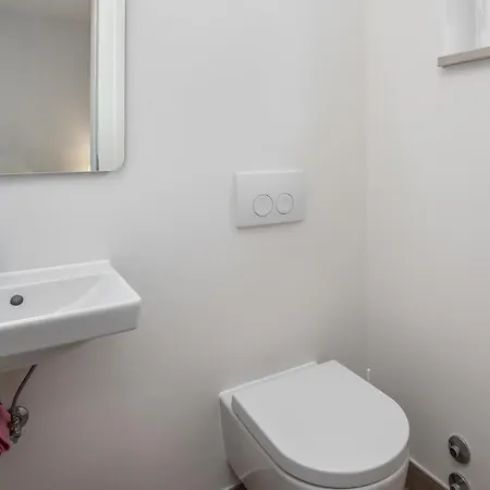 Holiday home 3 Bedroom Stunning In Barbat Barbat na Rabu