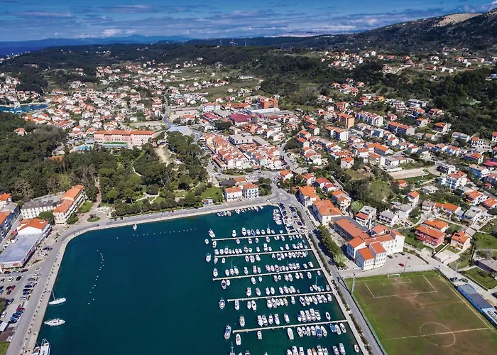 Casa vacanze 3 Bedroom Stunning In Barbat *