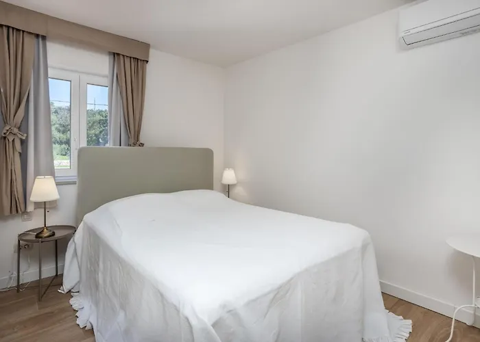 3 Bedroom Stunning In Barbat * Barbat na Rabu