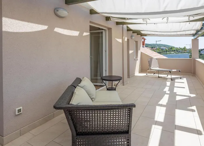 3 Bedroom Stunning In Barbat Barbat na Rabu