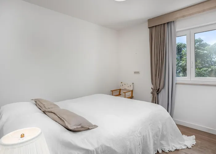 Prázdninový dům 3 Bedroom Stunning In Barbat *